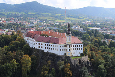 cesi v rakousku seznamka Děčín